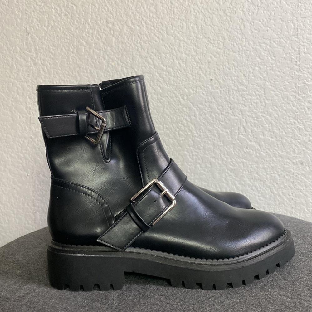 Nordstrom black buckle boots - Picture 4 of 8
